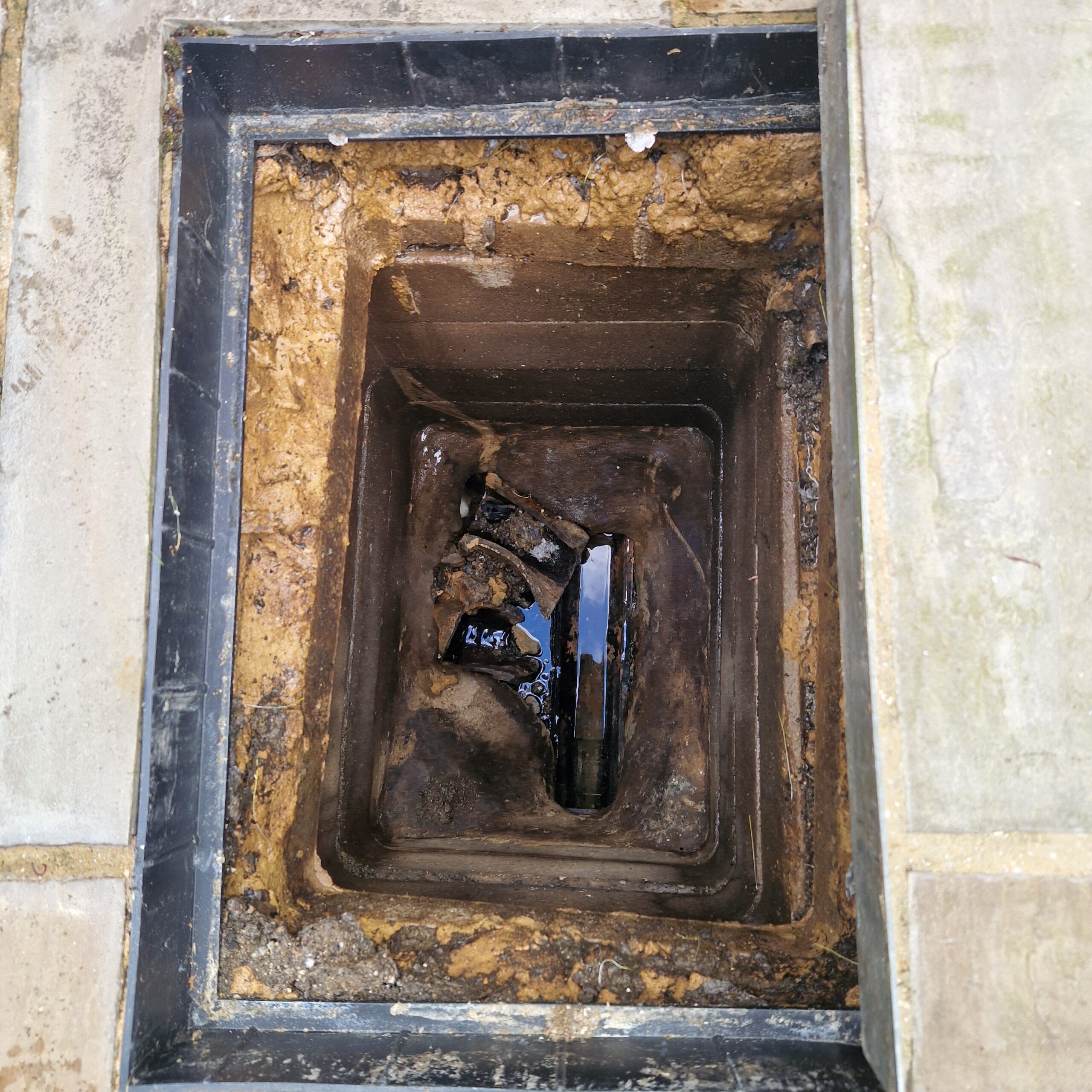 drainage & plumbing ltd Drainage Company England Emergency Drain Services 247