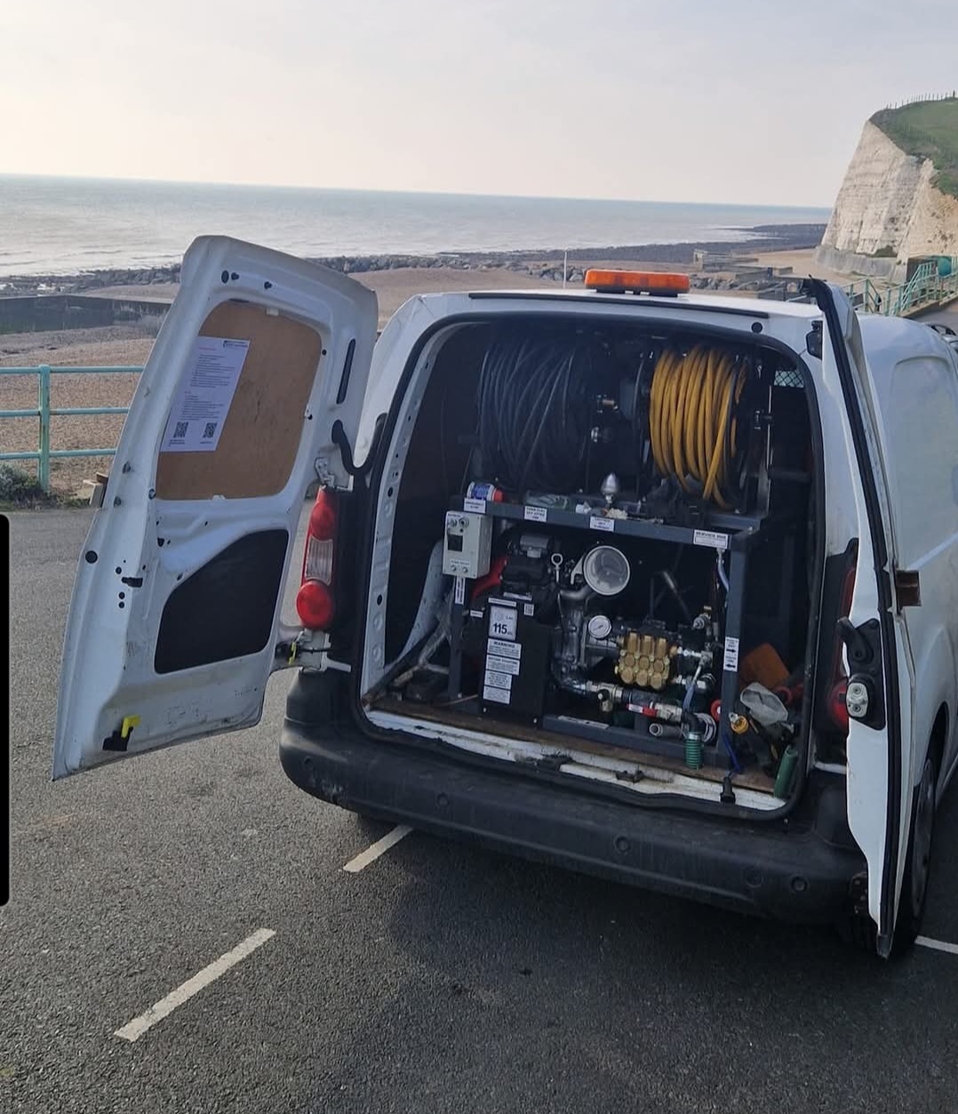 drainage & plumbing ltd Drainage Company England Emergency Drain Services 247