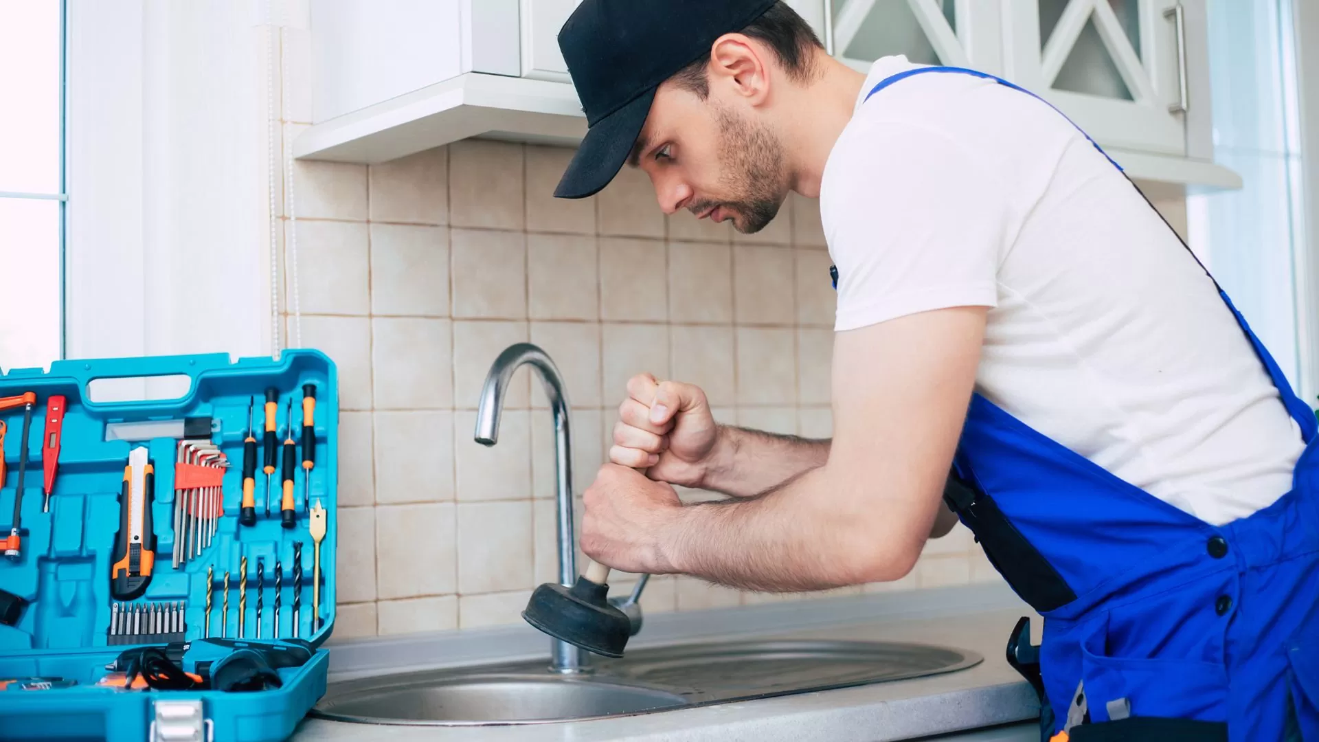 Emergency Drainage Services: What to Expect