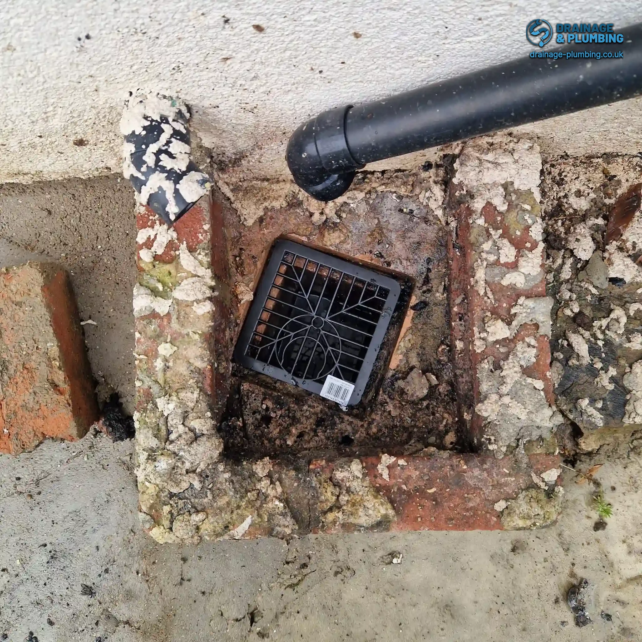 high-pressure drain jetting equipment clearing a stubborn blockage in a residential drain run in Coulsdon