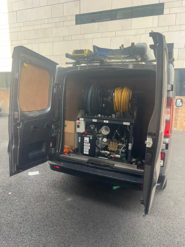 van at Drainage@plumbing Ltd