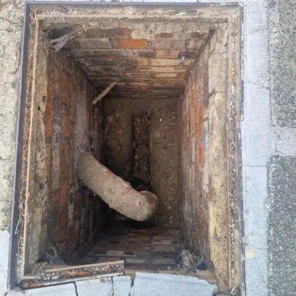 drainage & plumbing ltd Drainage Company England Emergency Drain Services 247