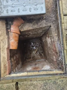 Blocked drains Coulsdon expert unblocking drain at Drainage&Plumbing Ltd