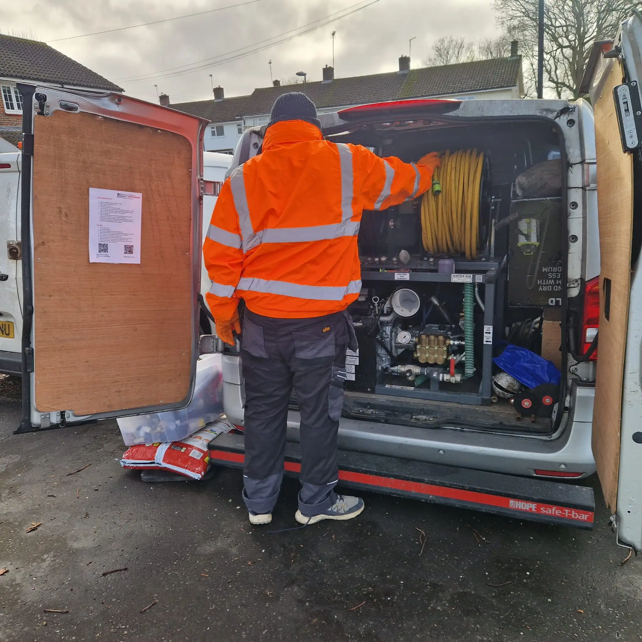 Fully equipped emergency drainage van attending a callout in the South East England service area