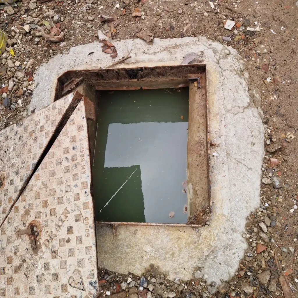 Blocked external gully maintenance advice - Drainage & Plumbing Ltd