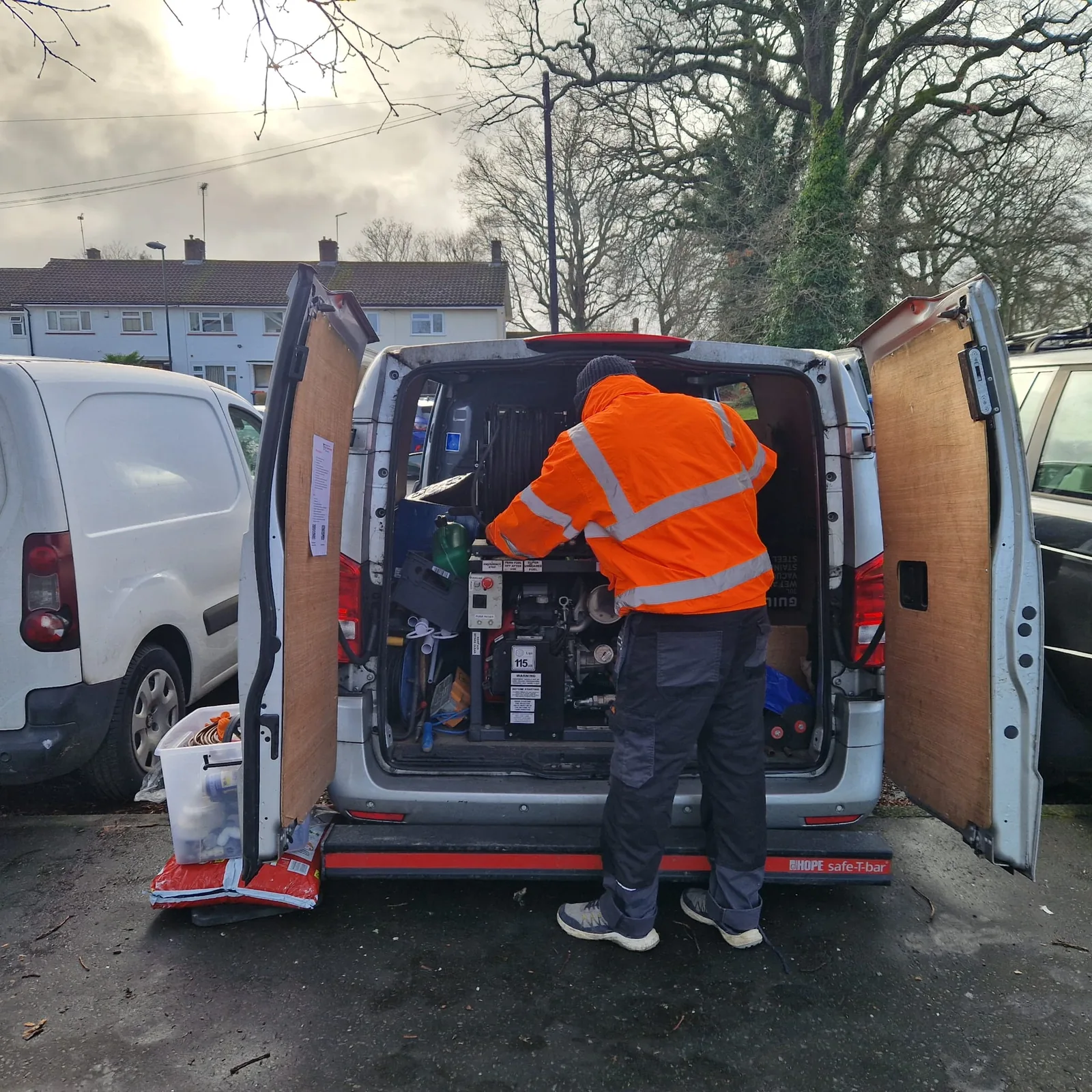 Blocked drains coverage map and engineer serving South East England including London and Surrey
