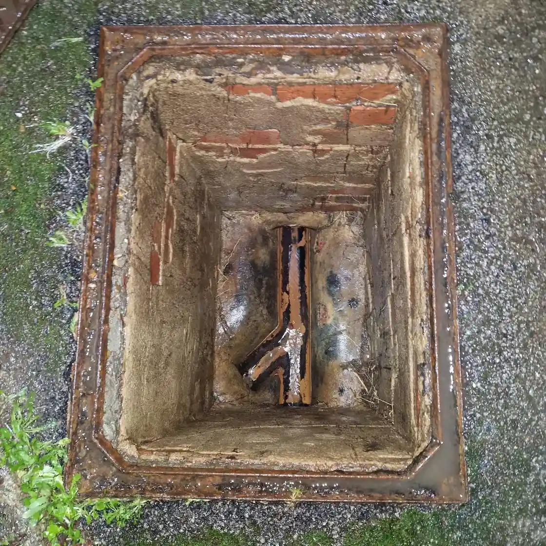 24/7 emergency drainage callouts in RH7