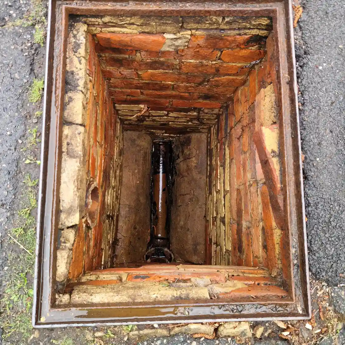 Drain cleaning and high pressure jetting in RH7