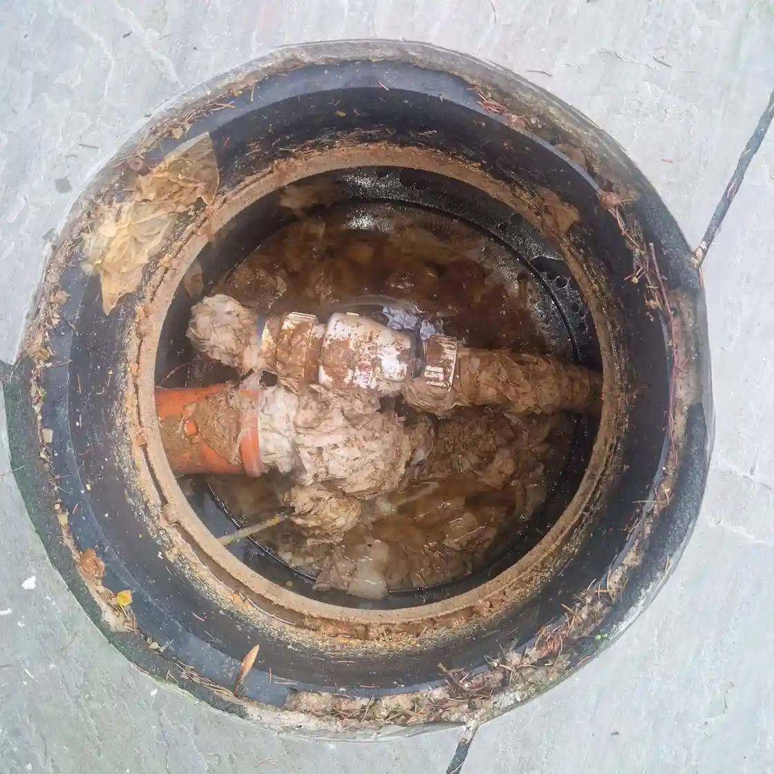 Professional drainage engineer in Surrey and South East England