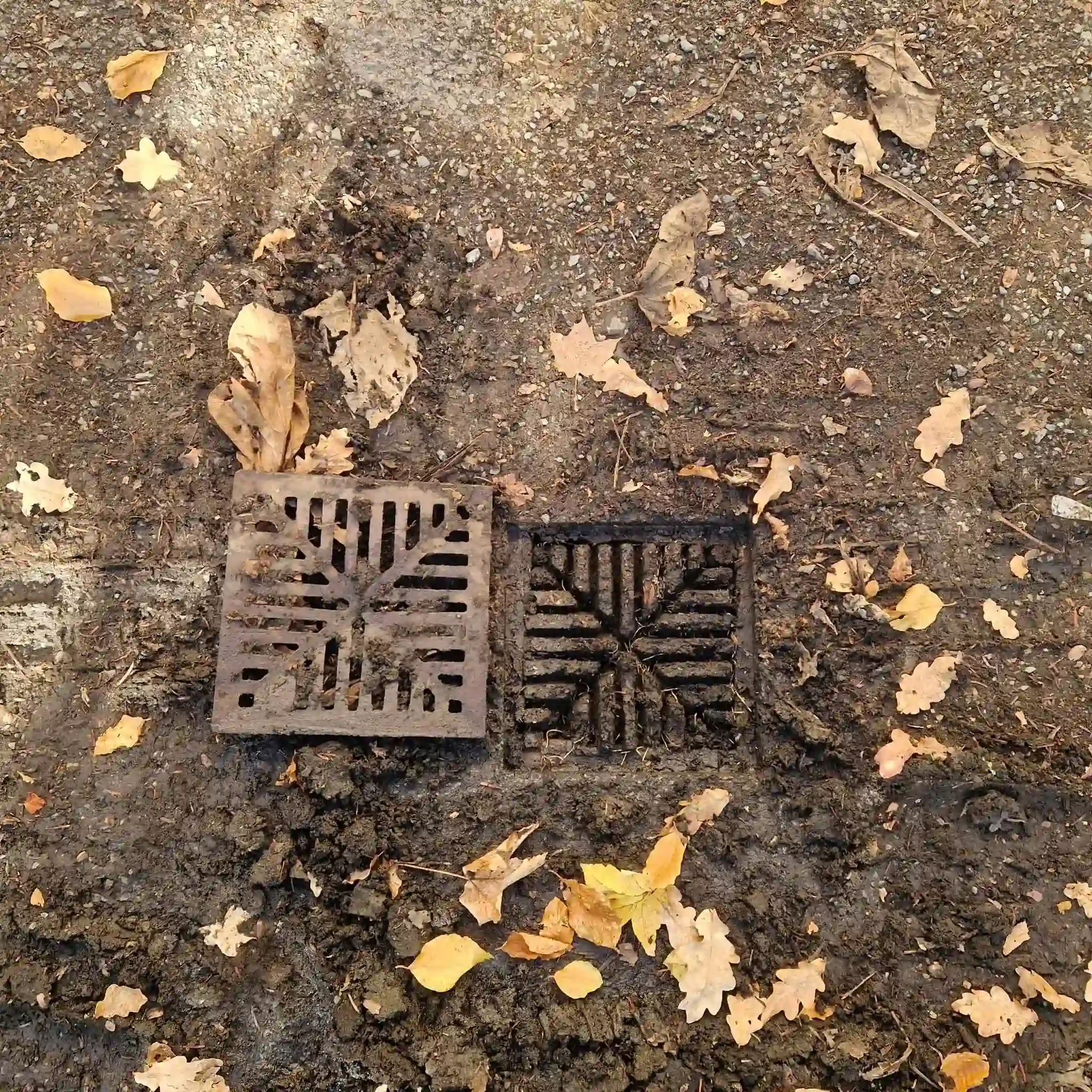 drainage engineer responding to an emergency drainage callout South East England at a residential property in Croydon