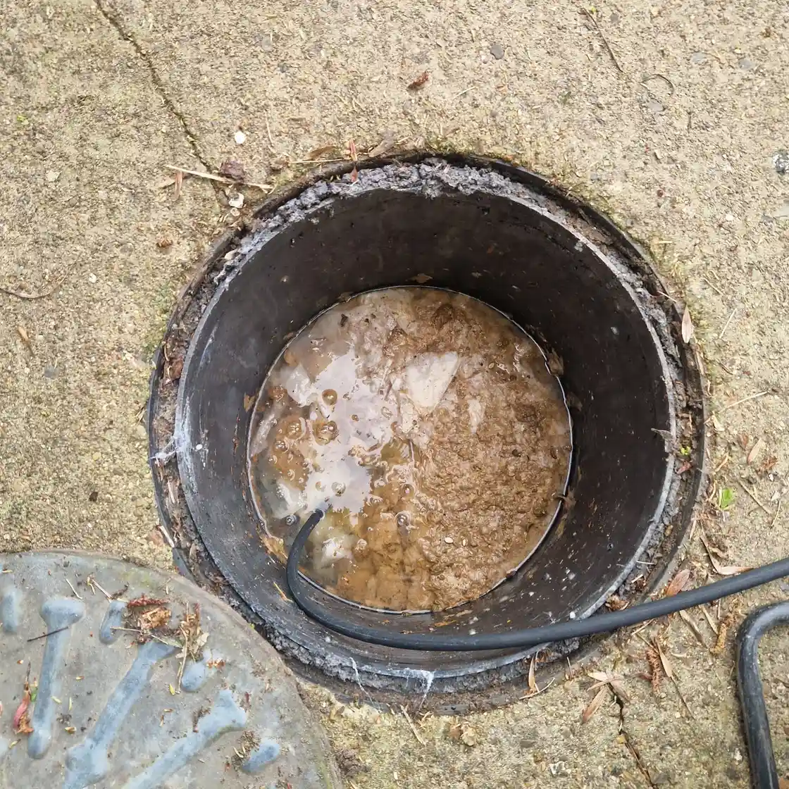 Blocked drain clearance in Mitcham CR4 Merton